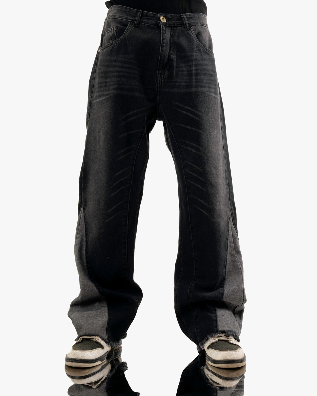Retro Flared Jeans With Effect In Black