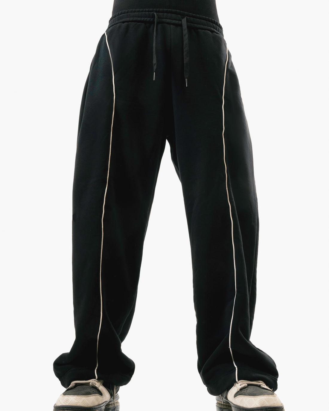 Streets Roam Sweatpant Black With White Stripe