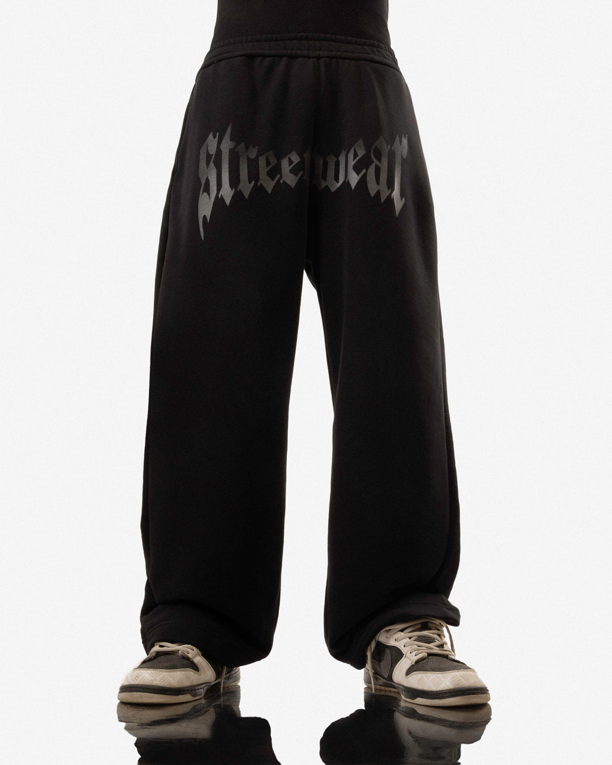 Streetwear Domination Super Baggy Sweatpant
