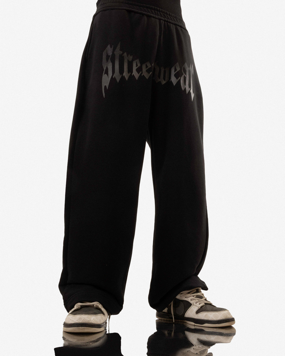 Streetwear Domination Super Baggy Sweatpant