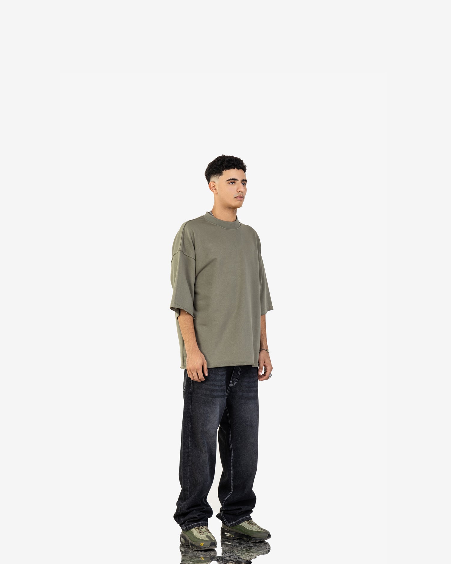 Loose Fit Basic T-Shirt
