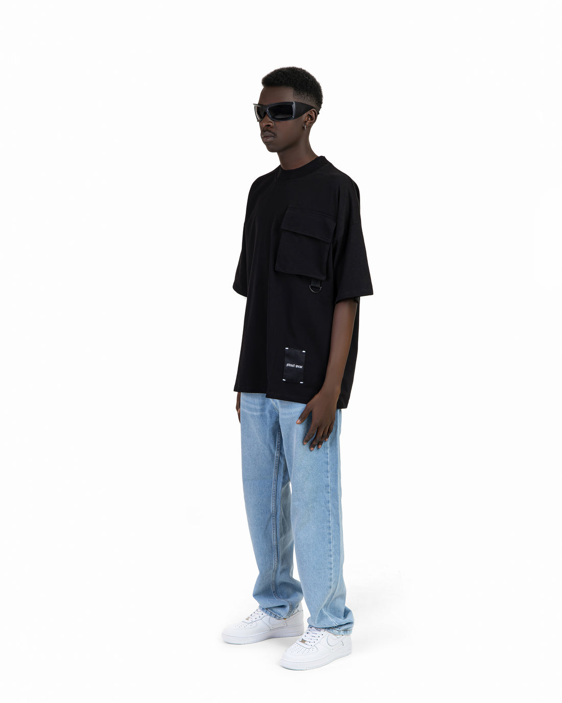 cargo t-shirt with accessories