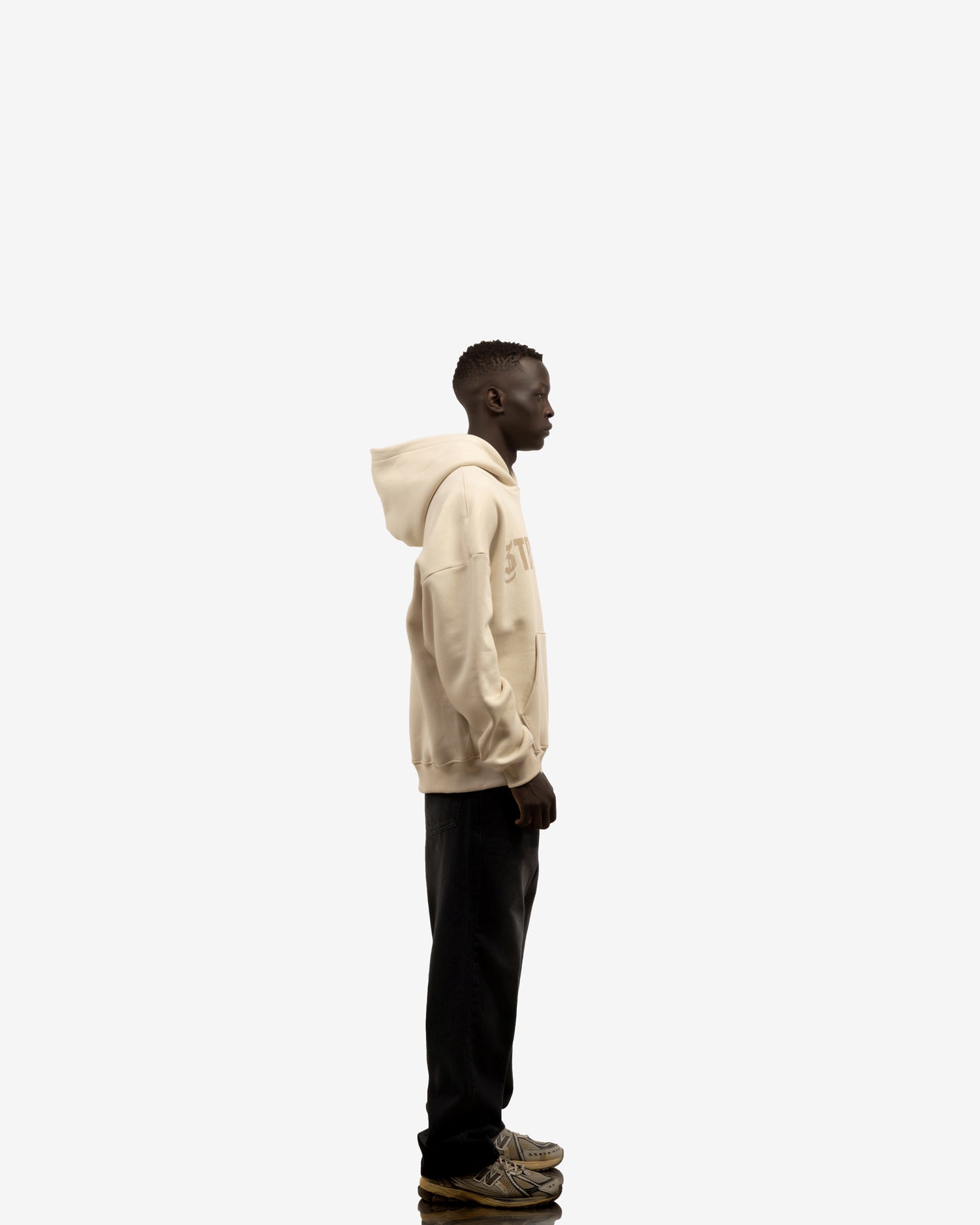 Classic Streetwear Hoodie – streetwear - Main Image