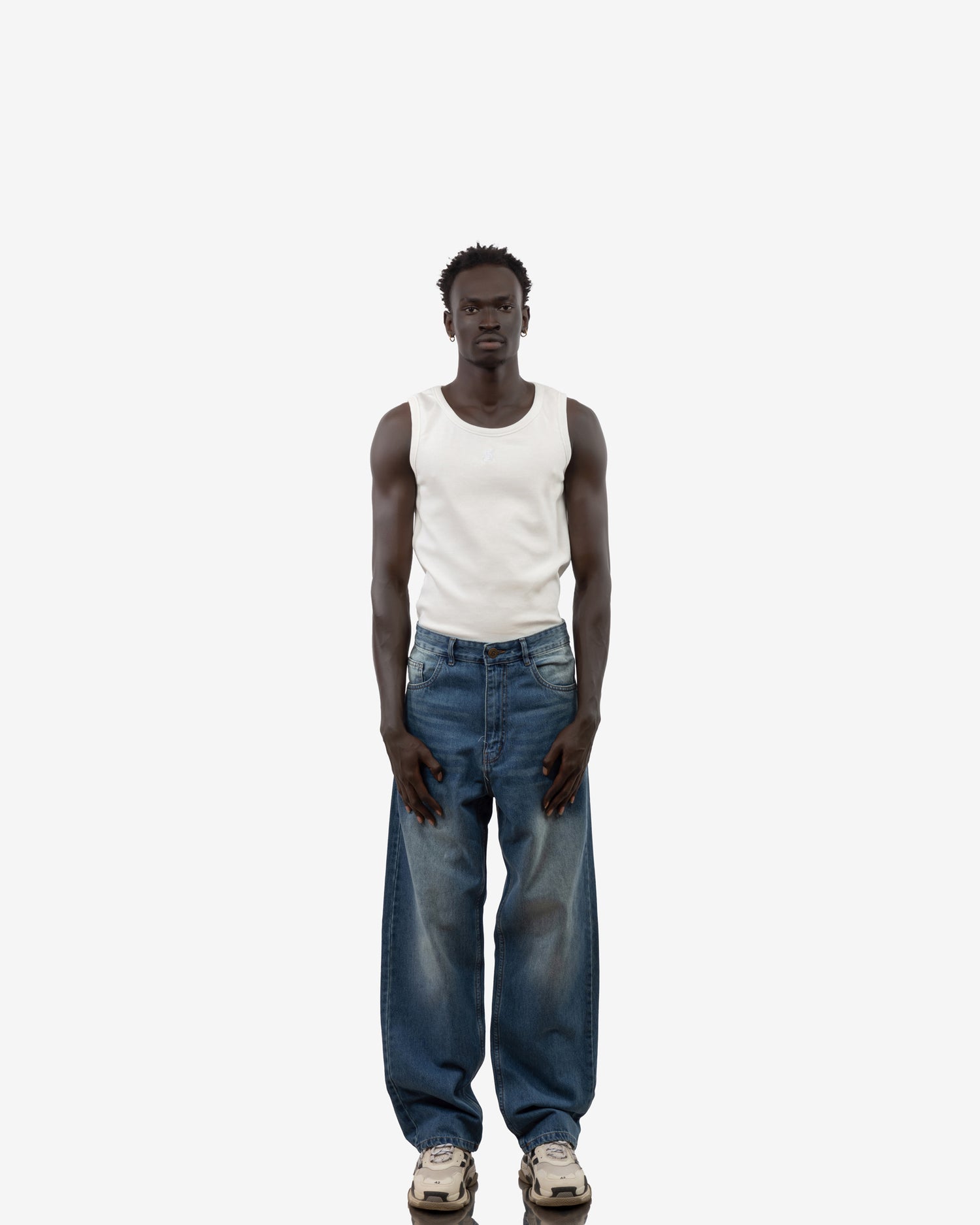 Super Baggy Navy Fade Jeans – streetwear - Main Image