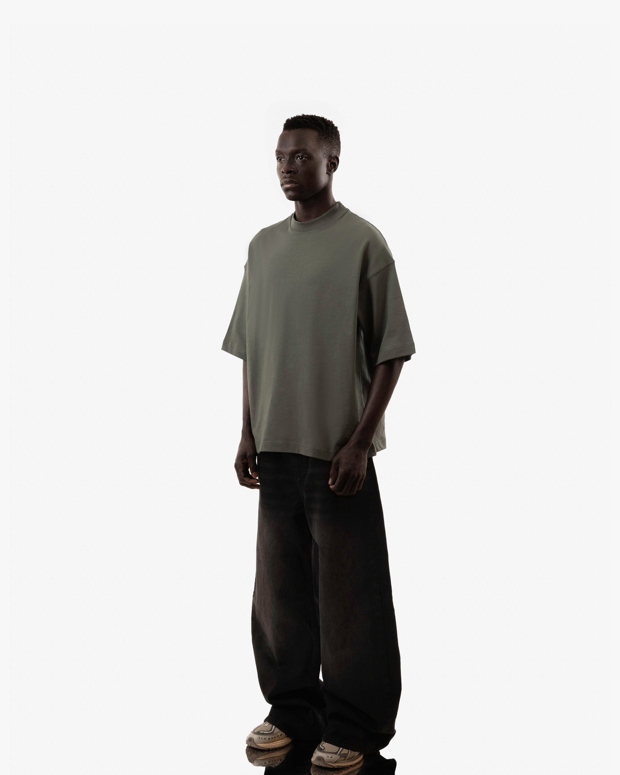 Basic Streetwear Boxy-Fit T-Shirt