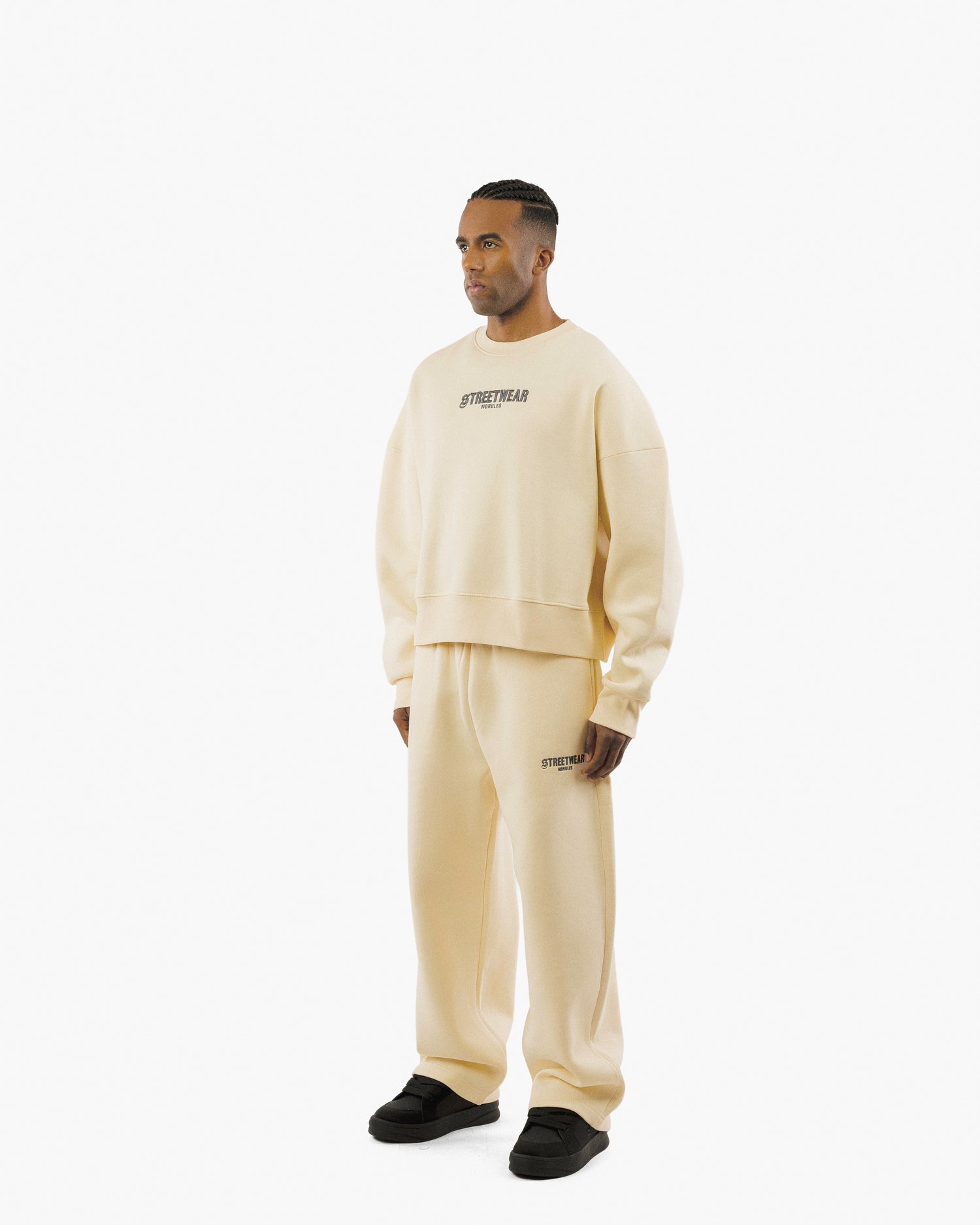 Streetwear Essential Boxy Sweatshirt