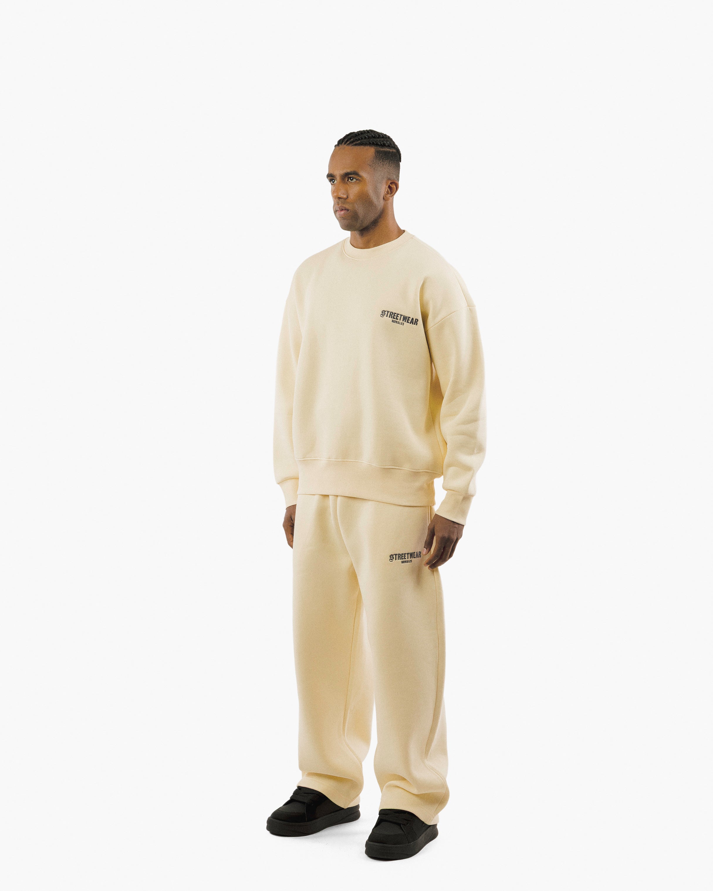 Streetwear Essential Oversized Sweatshirt