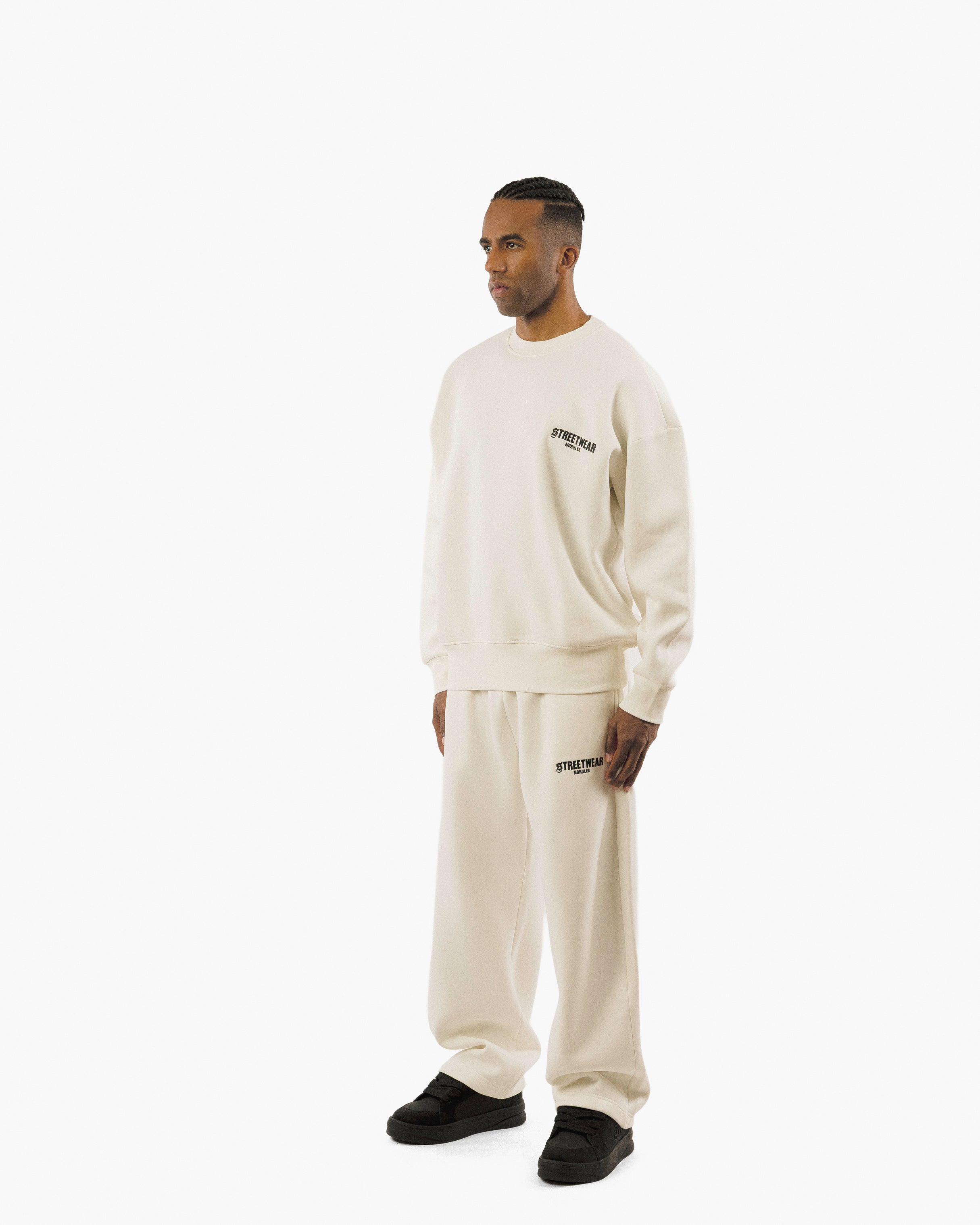 Streetwear Essential Oversized Sweatshirt