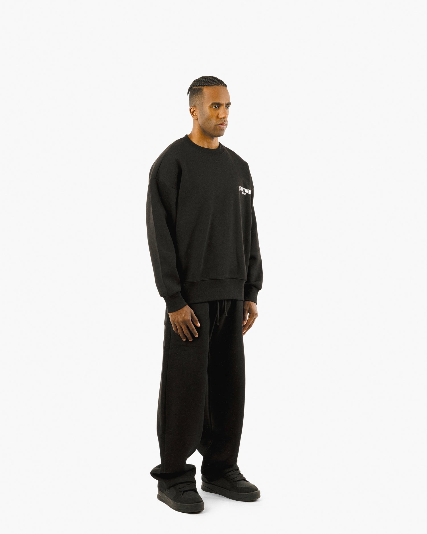 Streetwear Essential Oversized Sweatshirt