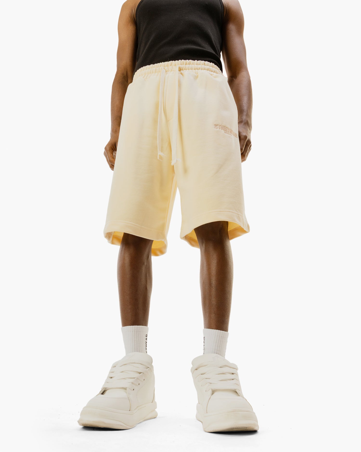 Essential Tonal Short